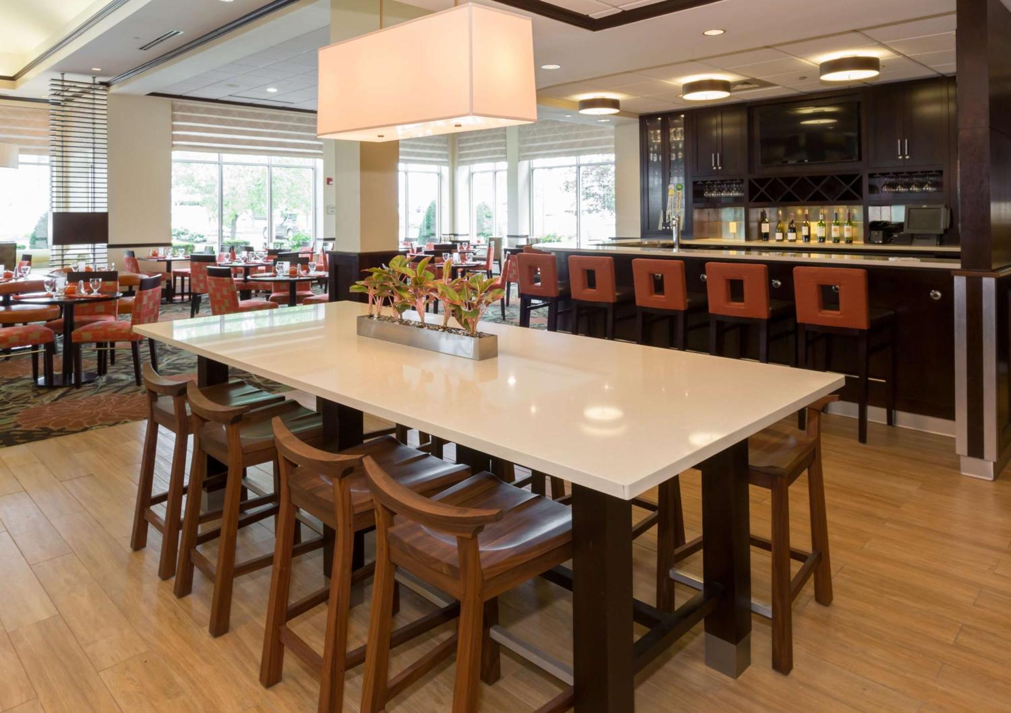 Hilton Garden Inn Buffalo Airport Cheektowaga Ngoại thất bức ảnh