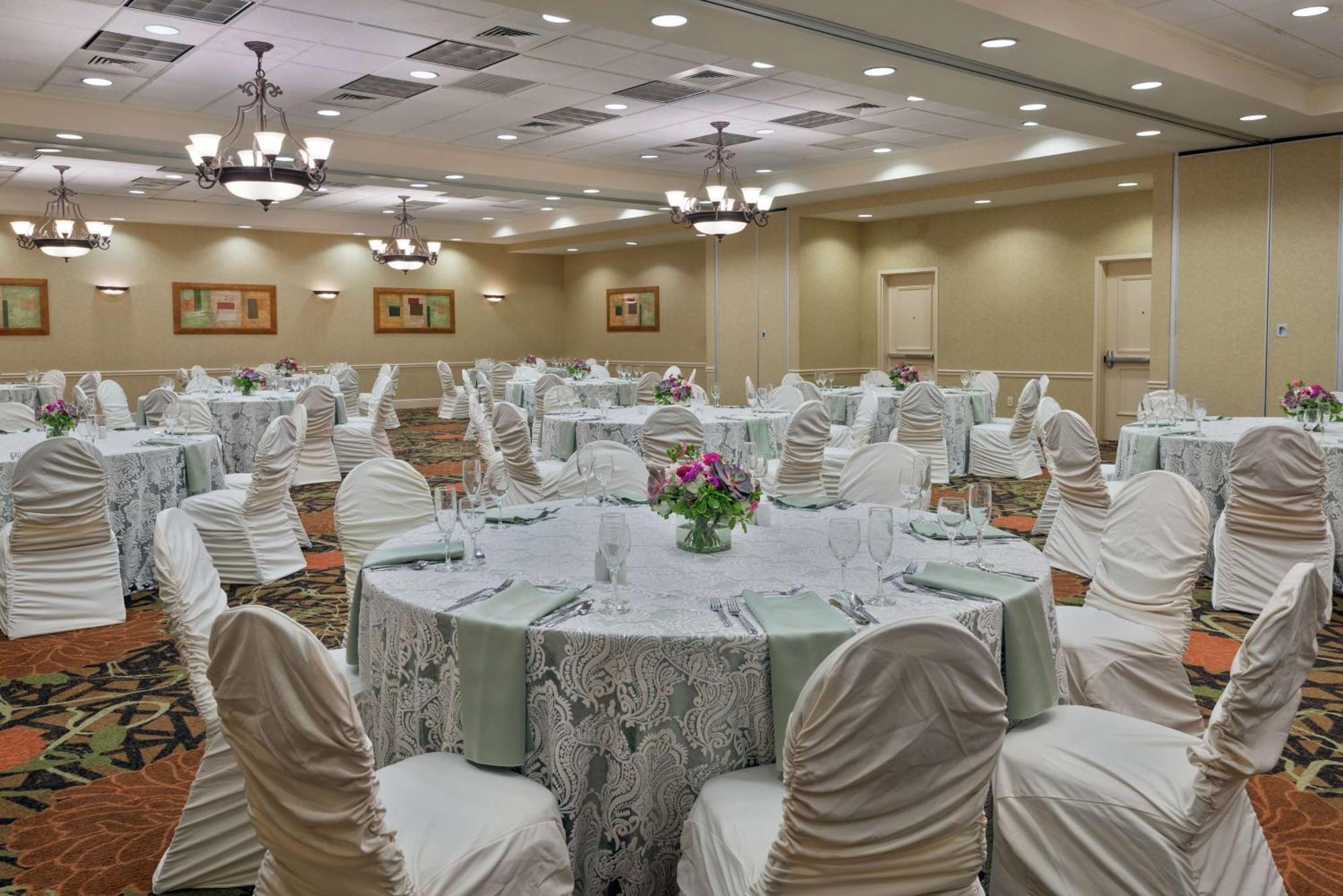 Hilton Garden Inn Buffalo Airport Cheektowaga Ngoại thất bức ảnh